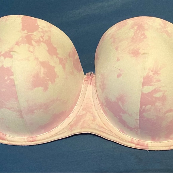 42D gently used torrid underwire bra. Smoke free home. - Picture 2 of 4